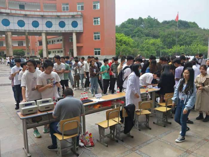 医疗2.jpg 医疗2.jpg