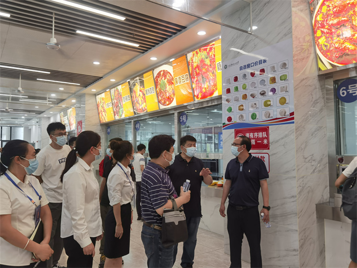四川省教育厅专家组莅临我校开展食品安全风险防控评议复核检查.jpg