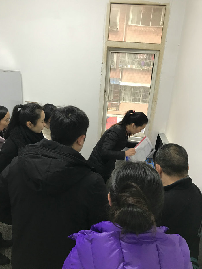 我校食堂参加食药局组织的食品安全快检培训.jpg 我校食堂参加食药局组织的食品安全快检培训.jpg