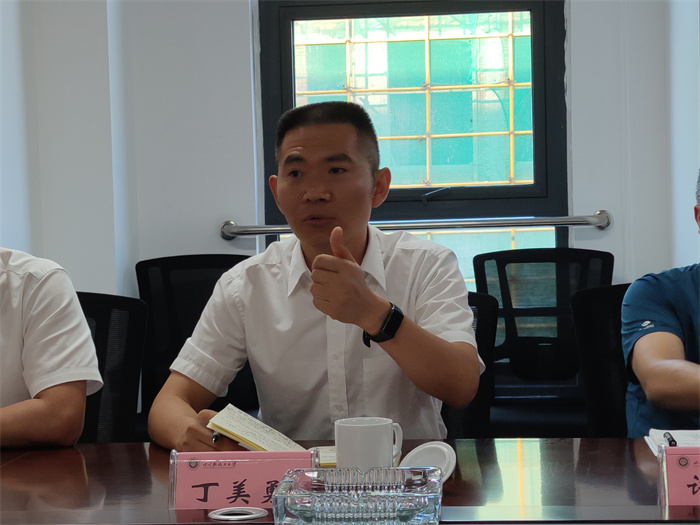 新学期干部大会1.jpg