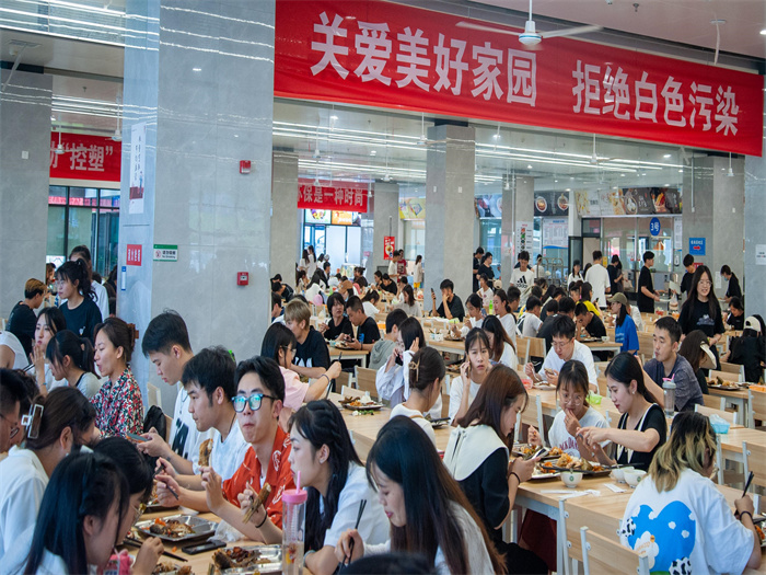 ZYX_6372(1).jpg ZYX_6372(1).jpg