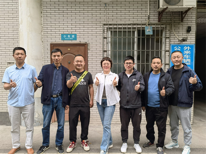 车辆1.jpg